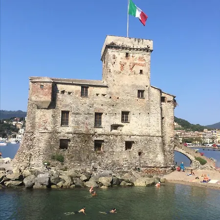 Apartment Bilocale Golf Vicino Al Iclas Azzurra Rapallo